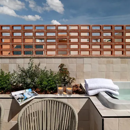 Magno Apartments Clavellinas - Pool And Parking Seville Exterior photo
