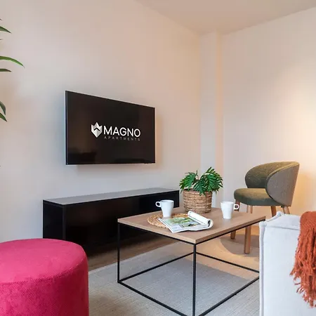 Magno Apartments Clavellinas - Pool And Parking Seville Exterior photo